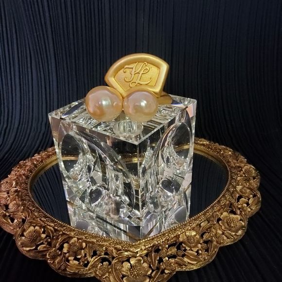 Earring - Picture 3 of 7